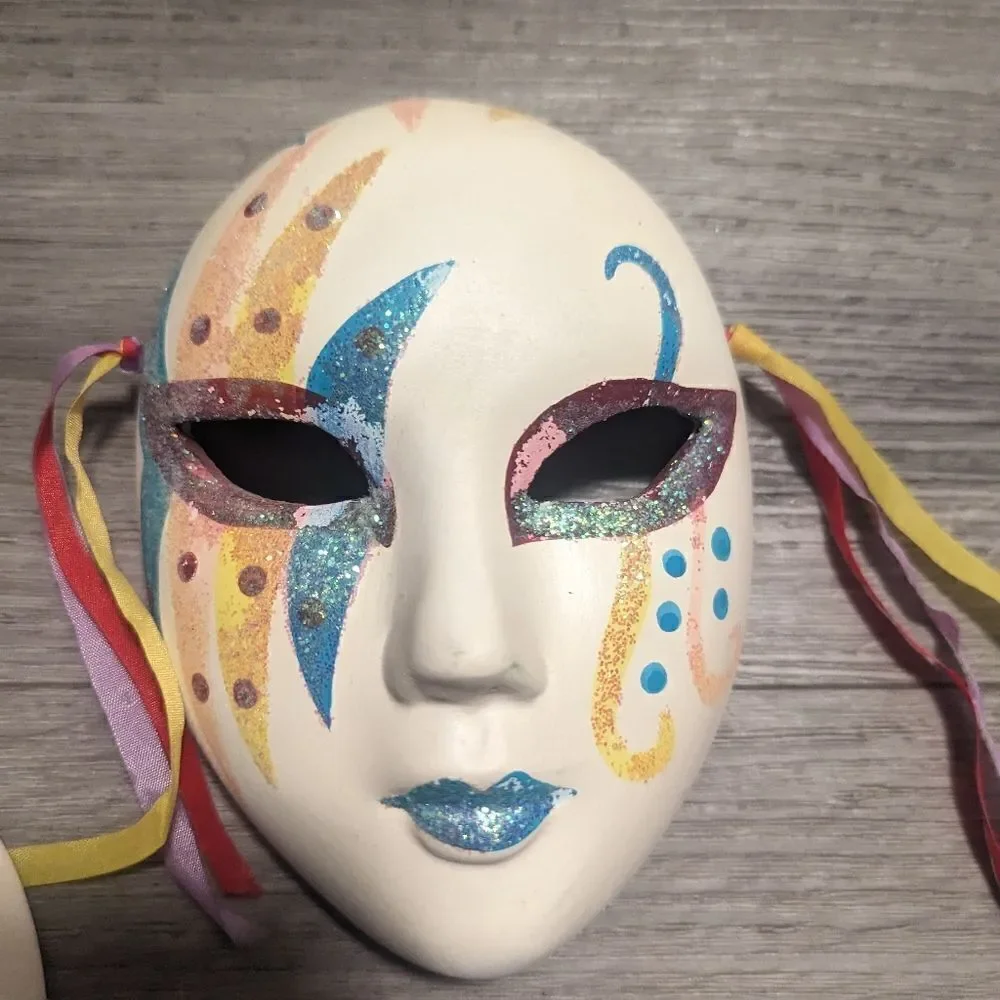 lot #104 Handmade set of 2 Ceramic Butterfly Mardi Gras Masks Glitter Decor